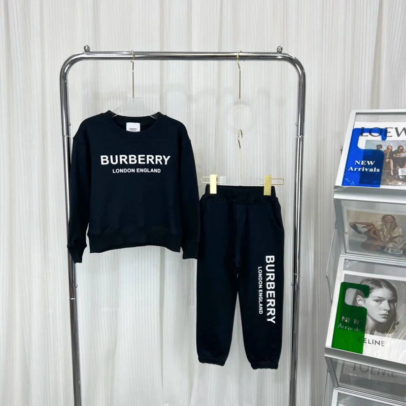 子供 子ども キッズ ベビートップス ブランドコピー男の子 長袖 上下Balenciagaセットアップパンツ